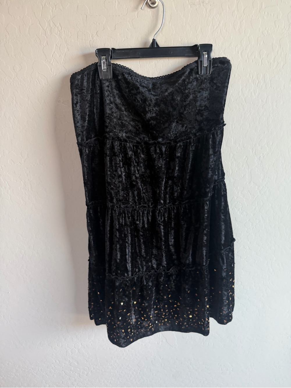 VTG Black Velvet Tiered Dress Gold Sequin Accents M Whimsigoth Witch Halloween